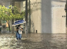 Com obras de mobilidade inacabadas há anos, Natal vive o caos com as fortes chuvas