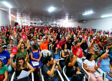 Natal: com o pior salário entre as 10 maiores cidades do RN, educação aprova greve