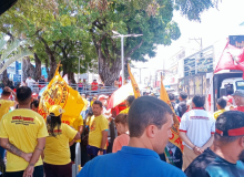 Ato em Natal "Bolsonaro Nunca Mais" dialoga com trabalhadores no bairro do Alecrim.