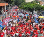 1º de maio: nas ruas, trabalhadores e trabalhadoras pedem o fim da escala 6 por 1