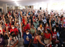 Professores(as)da Rede Estadual de Educação anunciam em assembleia o fim da Greve.