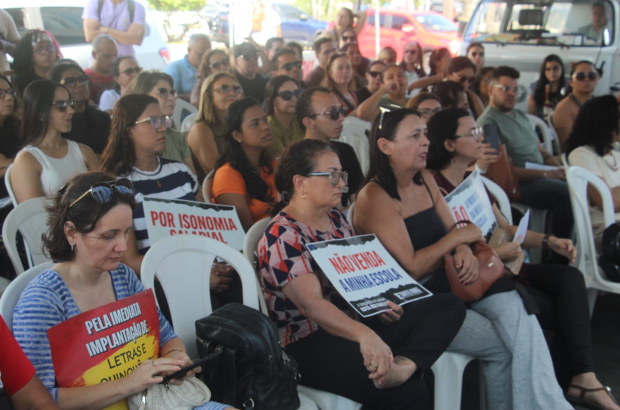 RN: Educadores de Natal mantêm greve e cobram valorização e diálogo com a Prefeitura